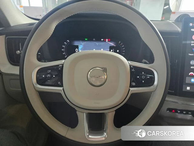 Volvo XC60 second Generation 2026 Белый из Кореи, фото 5