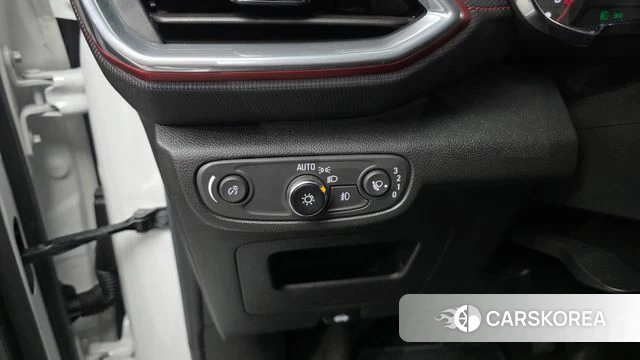 Chevrolet (GM Daewoo) Trailblazer 2023 Белый из Кореи, фото 5