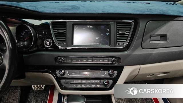 Kia The New Carnival 2018 Серый из Кореи, фото 5