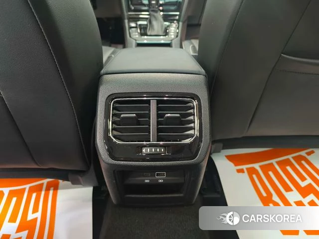Volkswagen Lingdu 2021 Белый из Китая, фото 5
