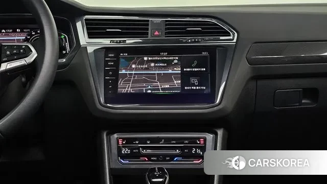 Volkswagen Tiguan second Generation 2023 Белый из Кореи, фото 5