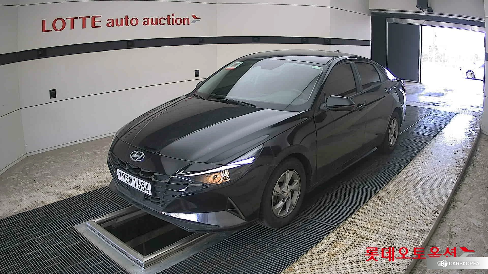 Hyundai Avante 2022 Phantom Black Pearl из Кореи, фото 5