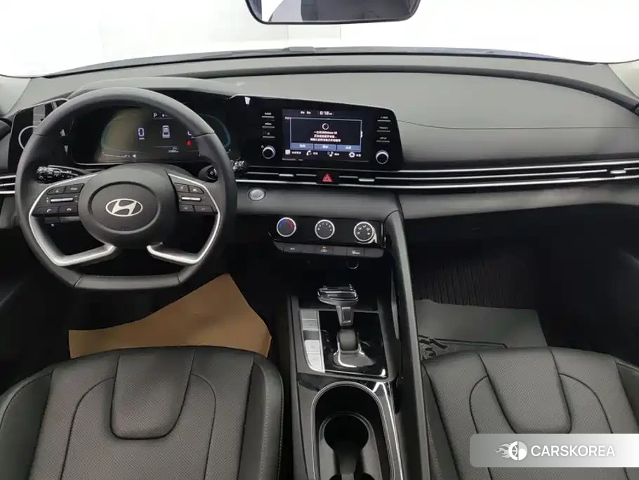 Hyundai Elantra 2024 Белый из Китая, фото 5