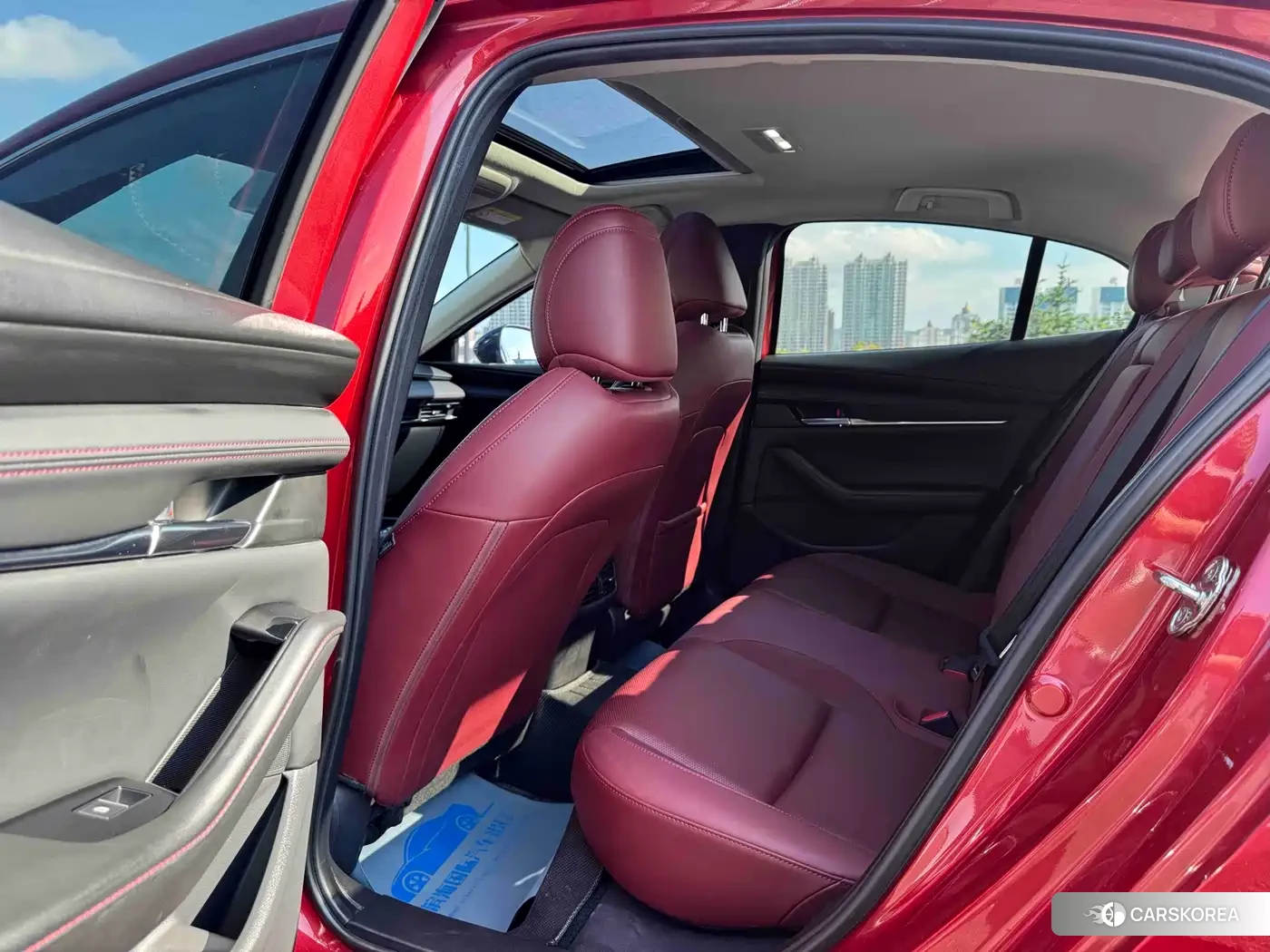 Mazda 3 2023 Red/purple из Китая, фото 5