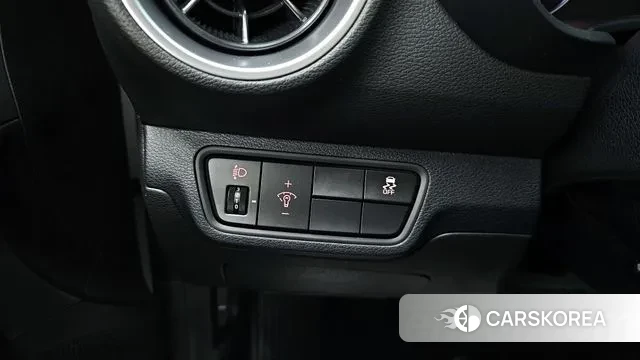 Kia The New K3 2nd generation 2022 Белый из Кореи, фото 5