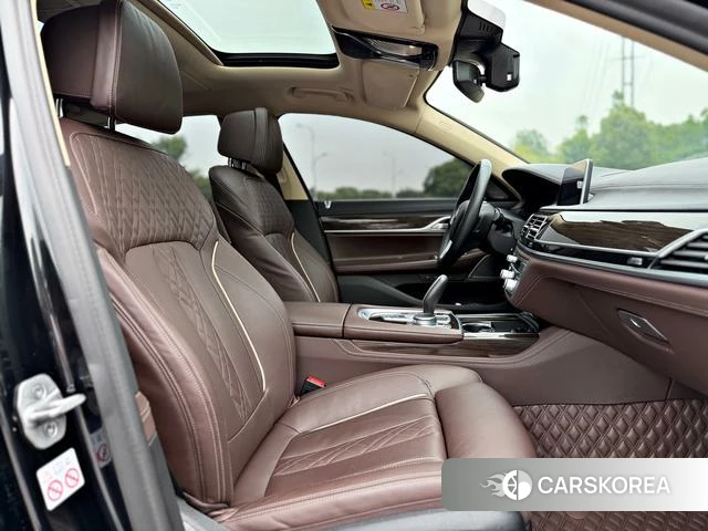 BMW 7 series 2022 Черный из Китая, фото 5