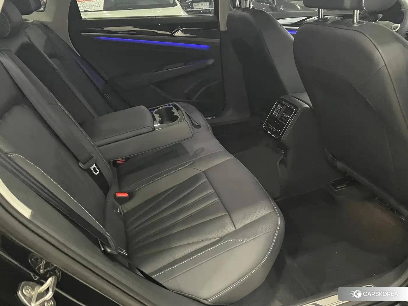 Volkswagen Passat 2026 Черный из Китая, фото 5