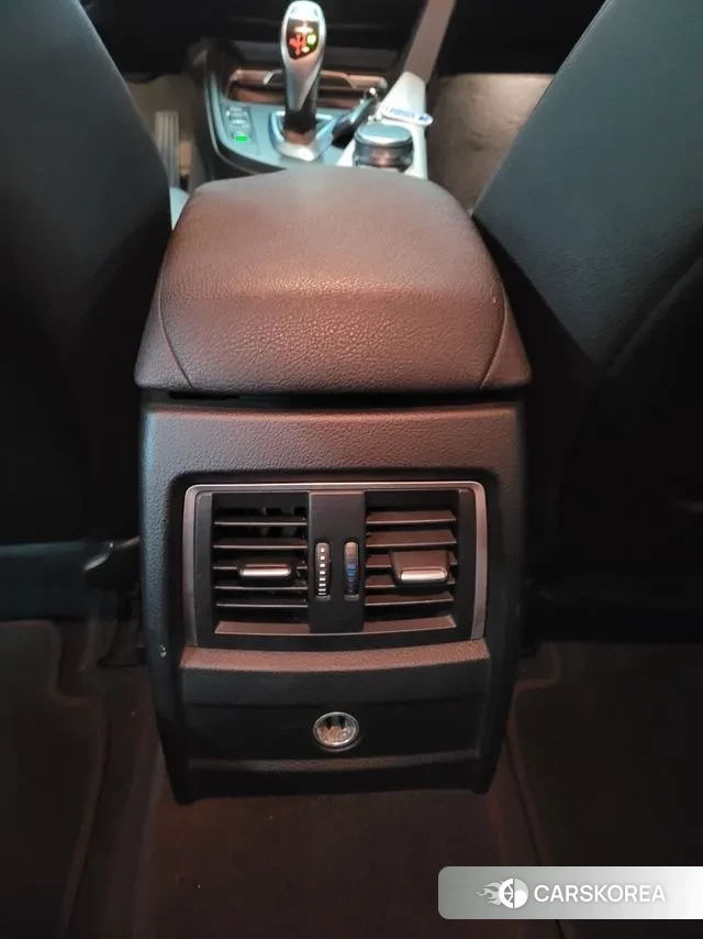 BMW 3 Series (F30) id 3014077 из Кореи 5