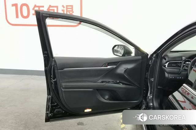 Toyota Camry 2023 Черный из Китая, фото 5