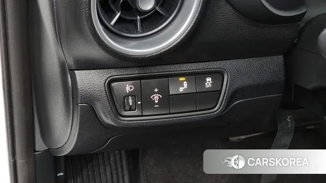 Kia The New K3 2nd generation 2021 Белый из Кореи, фото 5