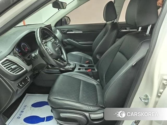 Kia Seltos 2021 Белый из Кореи, фото 5