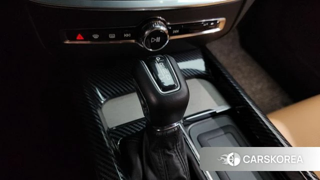 Volvo V60 Cross-Country 2nd Generation 2020 Песочный из Кореи, фото 5