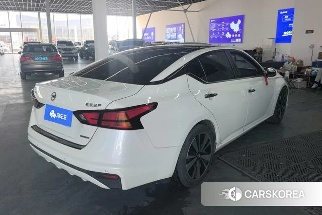 Nissan Teana 2022 Белый из Китая, фото 5