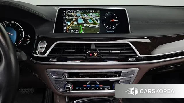 BMW 7 Series (G11) 2018 Черный из Кореи, фото 5