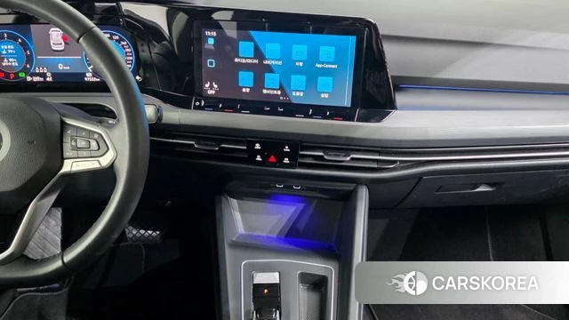 Volkswagen Golf 8th Generation 2022 Черный из Кореи, фото 5