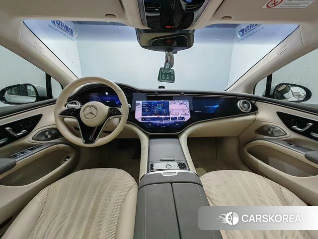Mercedes-Benz EQS 2023 Серебристо-серый из Китая, фото 5