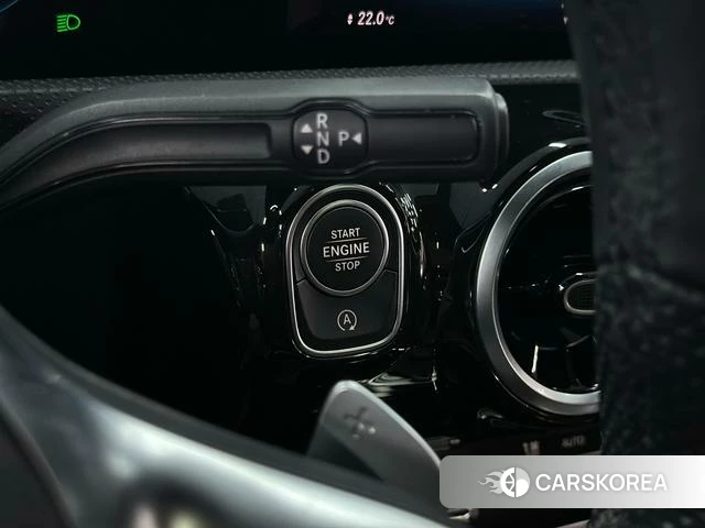 Mercedes-Benz Class A 2020 Белый из Китая, фото 5