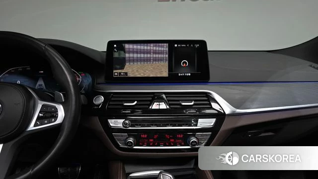 BMW 6 Series GT (G32) 2022 Серебристо-серый из Кореи, фото 5