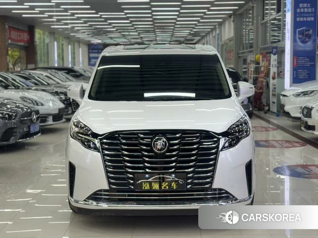 Buick GL8 2024 Белый из Китая, фото 5