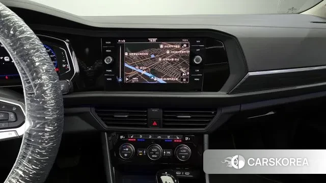 Volkswagen 7th Generation of Jetta 2024 Белый из Кореи, фото 5