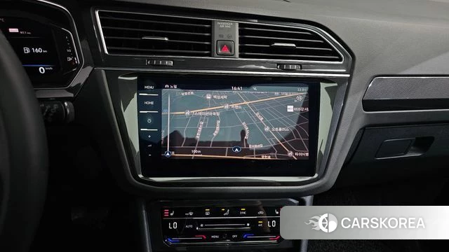 Volkswagen Tiguan second Generation 2022 Серебристо-серый из Кореи, фото 5