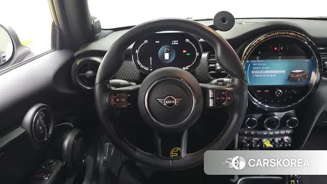 Mini Cooper Electric 2023 Белый из Кореи, фото 5