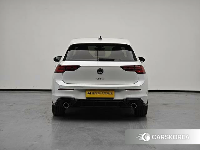 Volkswagen Golf 2022 Белый из Китая, фото 5