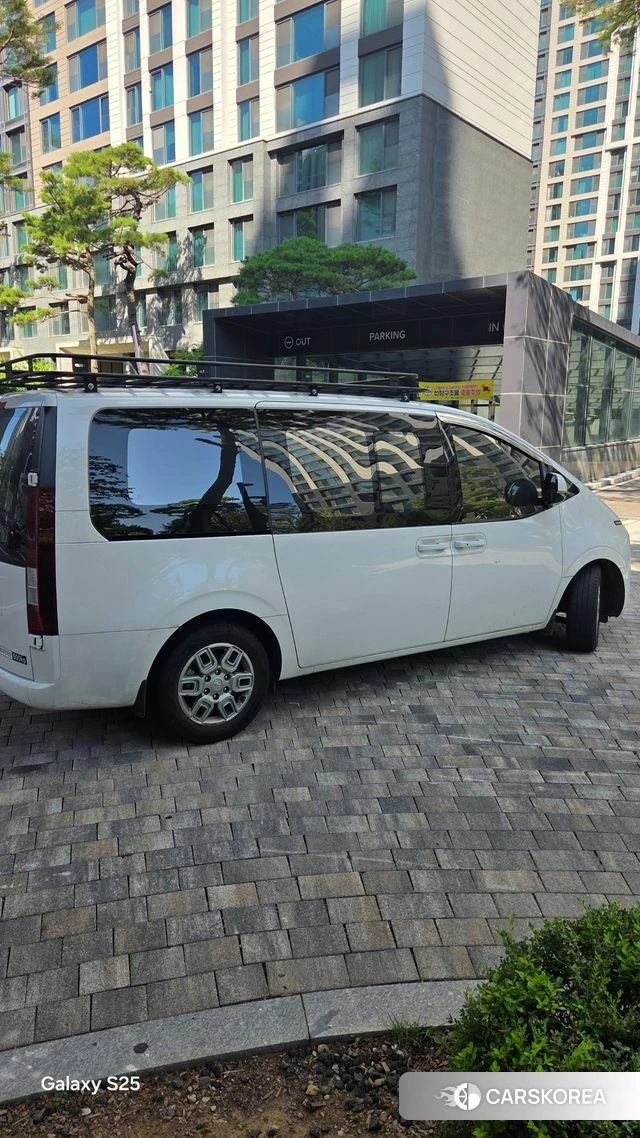 Hyundai Staria 2023 Белый из Кореи, фото 5