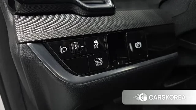 Kia Sportage 5th Generation Hybrid 2021 Белый из Кореи, фото 5