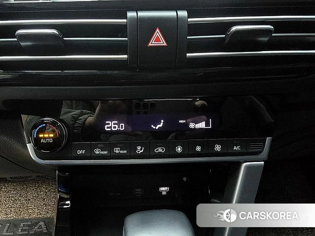 Kia Seltos 2022 Черный из Кореи, фото 5