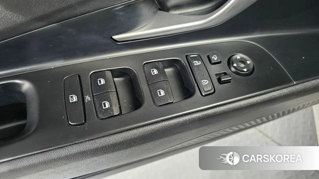 Hyundai Avante (CN7) 2022 Серебристо-серый из Кореи, фото 5