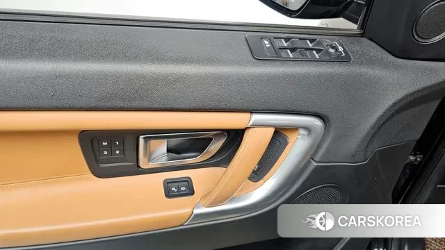 Land Rover Discovery Sports 2019 Черный из Кореи, фото 5