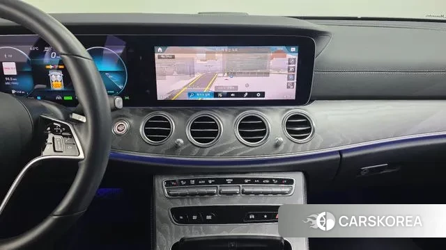 Mercedes-Benz E-Class W213 2022 Белый из Кореи, фото 5