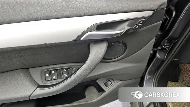 BMW X1 (F48) 2018 Серый из Кореи, фото 5