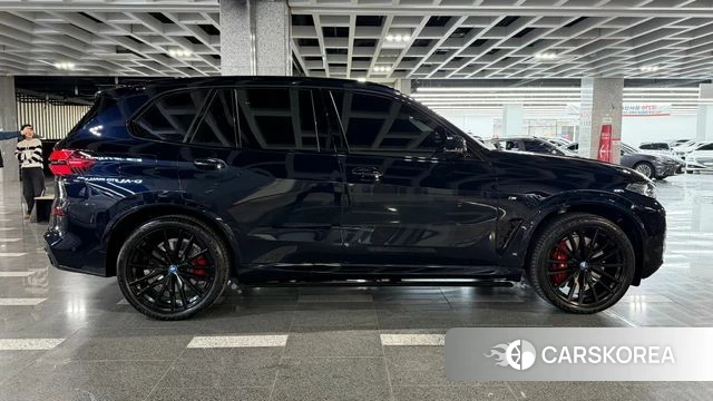 BMW X5 (G05) 2024 Черный из Кореи, фото 5