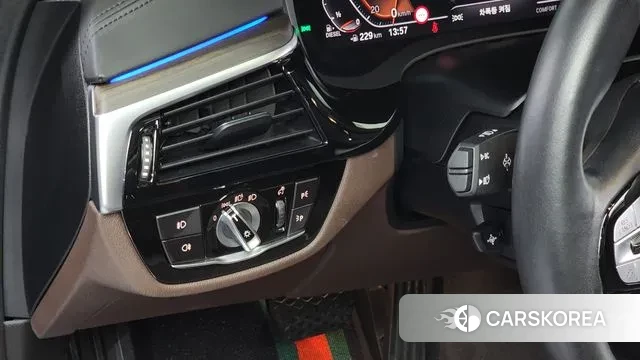 BMW 5 Series (G30) id 3248371 из Кореи 5