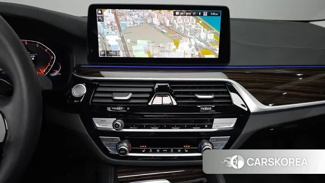 BMW 5 Series (G30) 2023 Серый из Кореи, фото 5