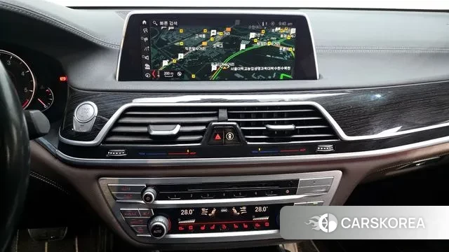 BMW 7 Series (G11) 2018 Черный из Кореи, фото 5