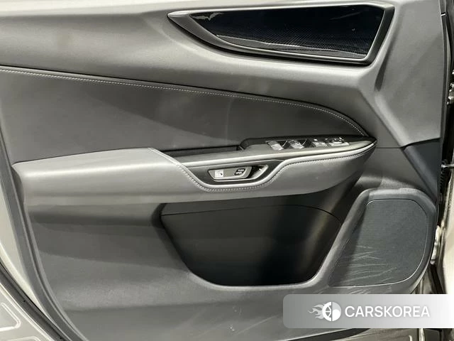Lexus NX 2024 Серебристо-серый из Китая, фото 5