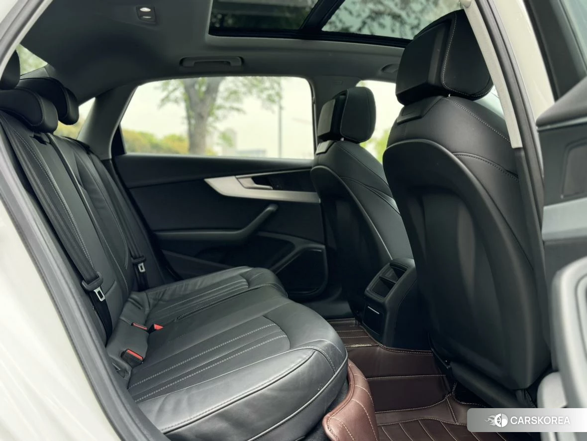 Audi A4L 2020 Белый из Китая, фото 4