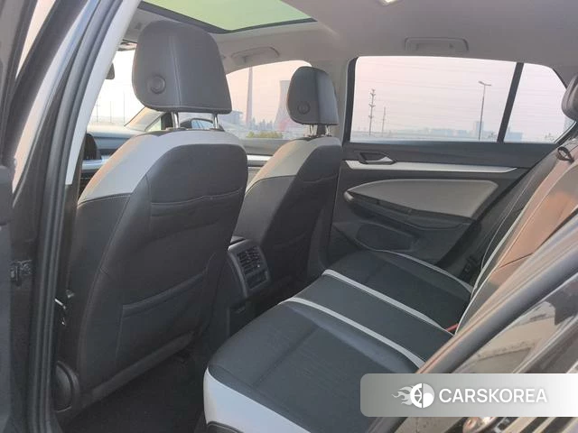 Volkswagen Golf 2022 Темно-серый из Китая, фото 5