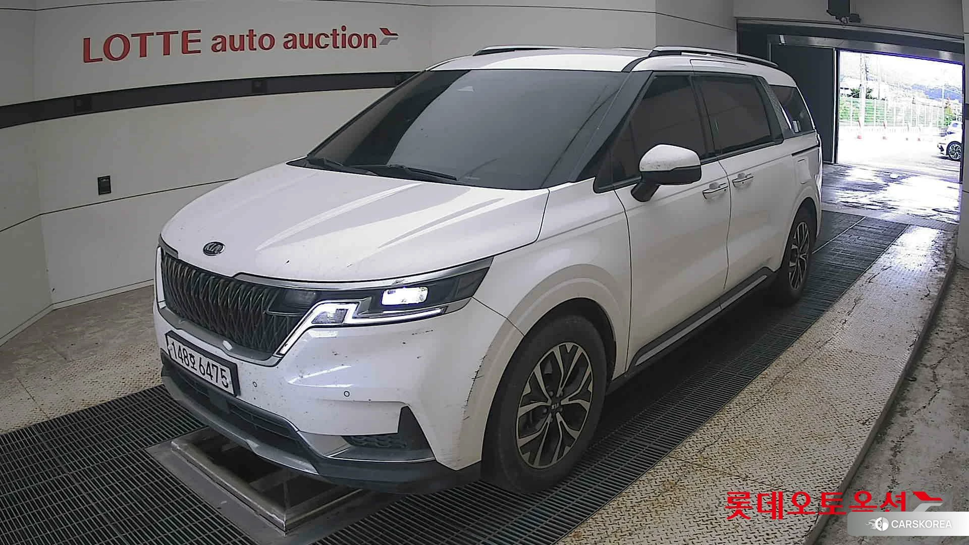 Kia Carnival 2021 Snow White Pearl (optional) из Кореи, фото 5