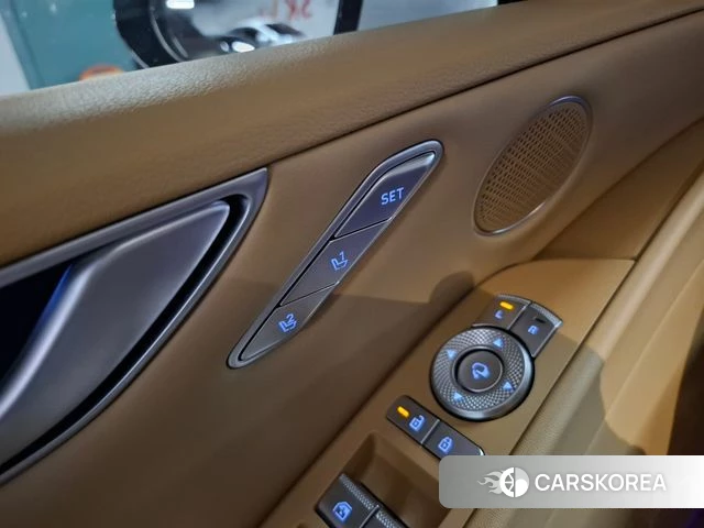 Genesis G80 (RG3) 2024 Белый из Кореи, фото 5