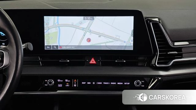 Kia Sportage 5th Generation Hybrid 2023 Белый из Кореи, фото 5