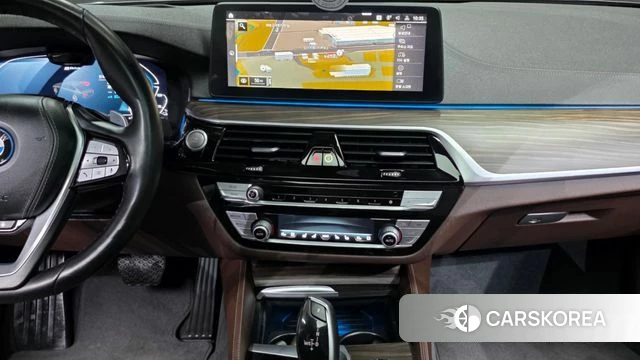 BMW 5 Series (G30) 2021 Черный из Кореи, фото 5