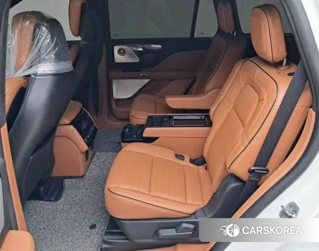 Lincoln Aviator 2nd generation 2023 Белый из Кореи, фото 5