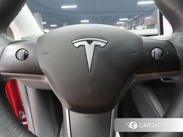 Tesla Model Y 2021 Красный из Кореи, фото 5