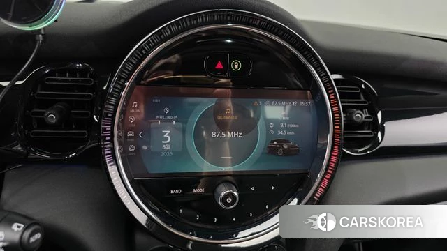 Mini Cooper 2023 Красный из Кореи, фото 5