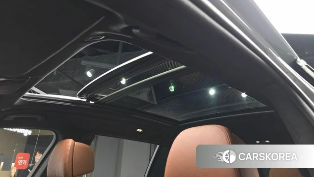 BMW X7 (G07) 2023 Небесно-голубой из Кореи, фото 5
