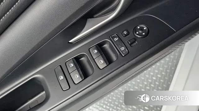 Hyundai Avante Hybrid (CN7) 2022 Белый из Кореи, фото 5